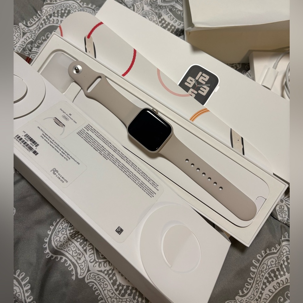 Apple Watch SE 2nd gen GPS